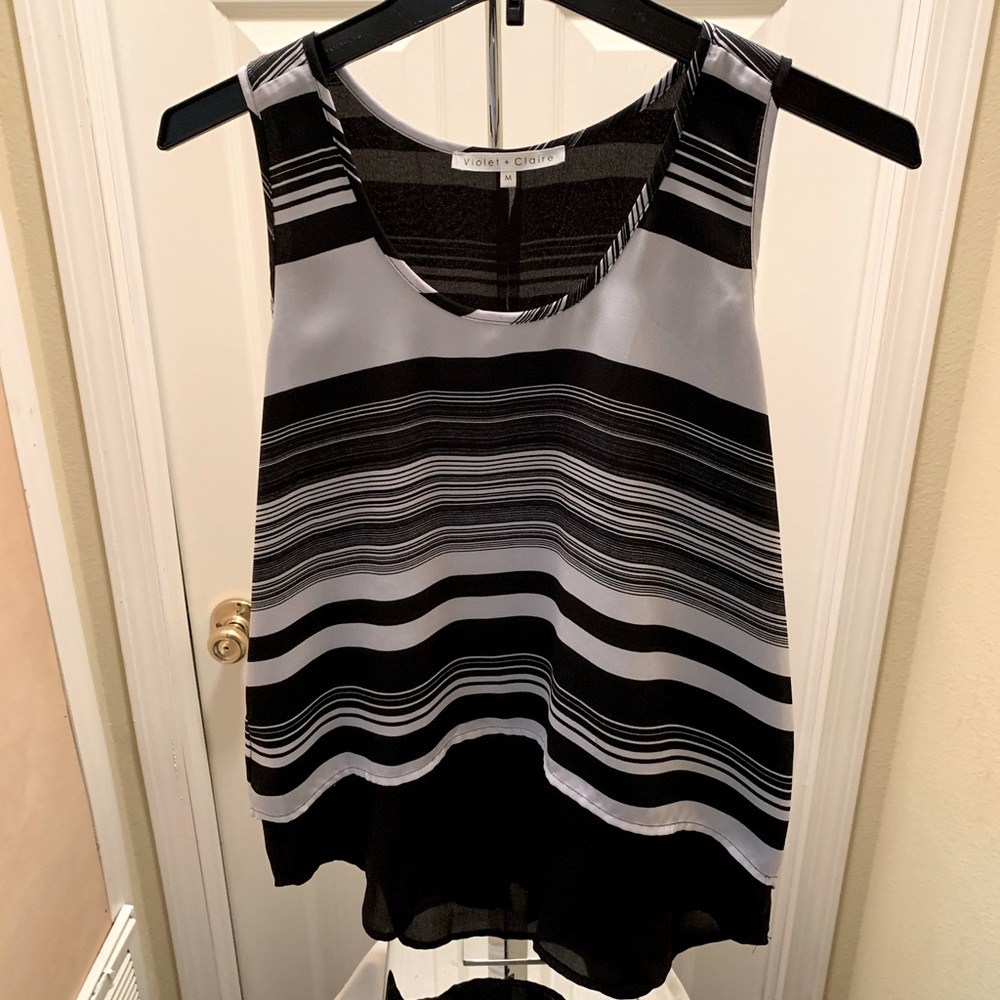 Violet + Claire black/white sleeveless top size M